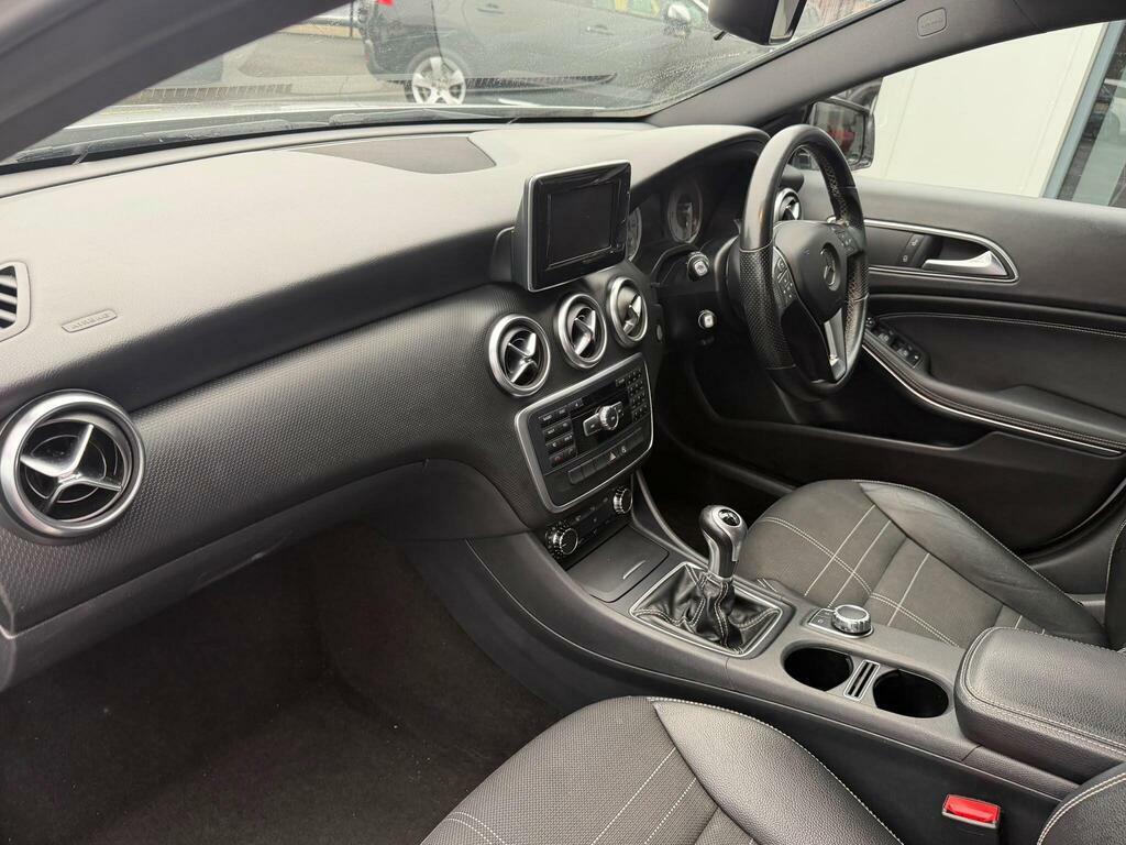 Mercedes-Benz A Class A180 Se 2015 Blue #9