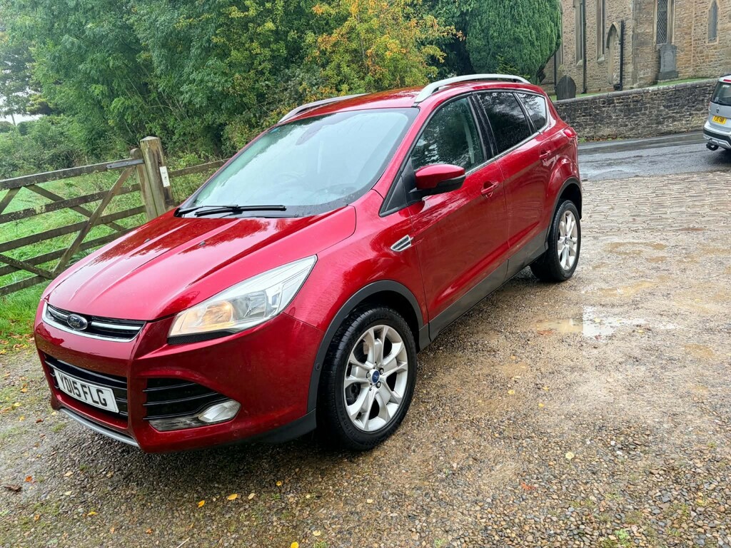 Ford Kuga 2.0 Tdci Titanium 2015 Red