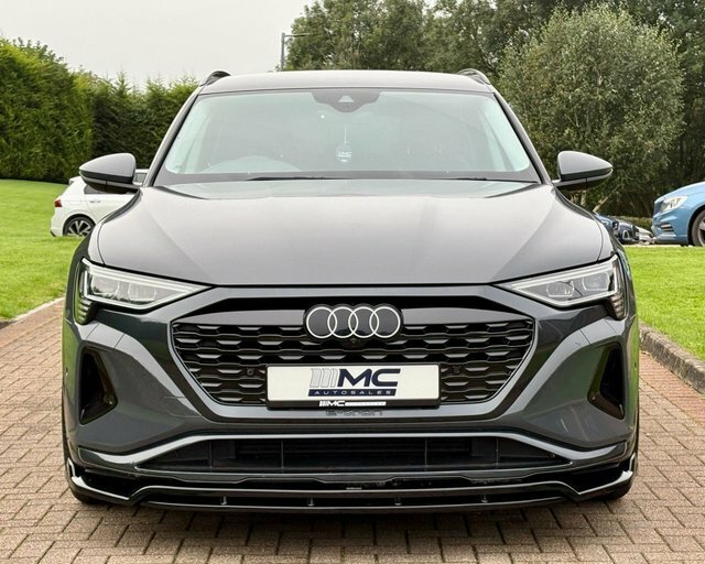 Audi Q8 e tron 250Kw 50 Quattro 95Kwh Black Edition Grey #10