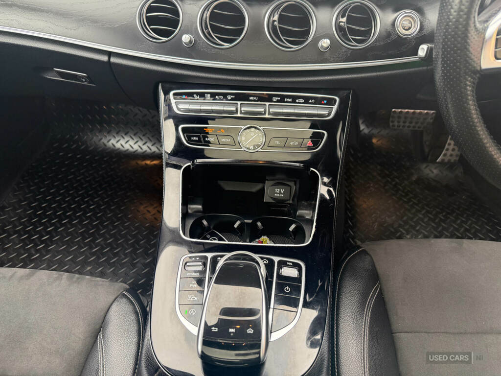 Mercedes-Benz E Class 2.0 E220d Amg Line Premium Plus G-tronic Euro 6 Black #11