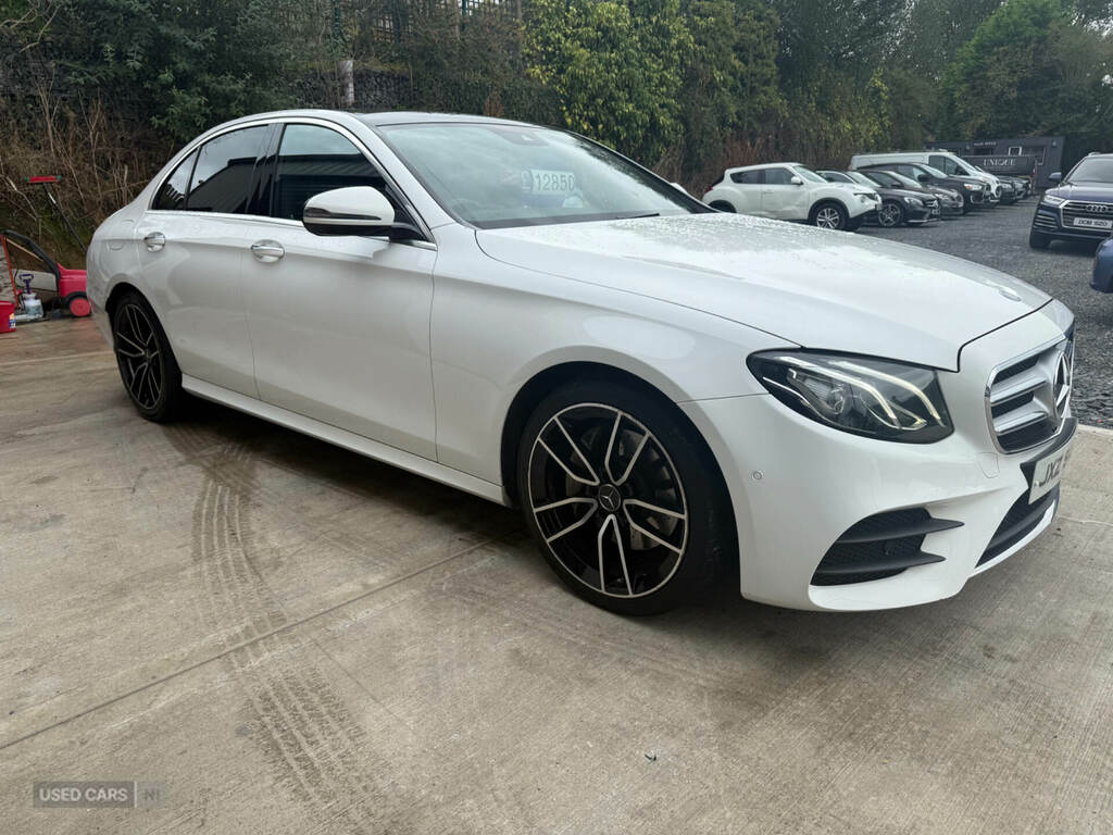 Mercedes-Benz E Class E220d Amg Line Premium 9G-tronic White #4
