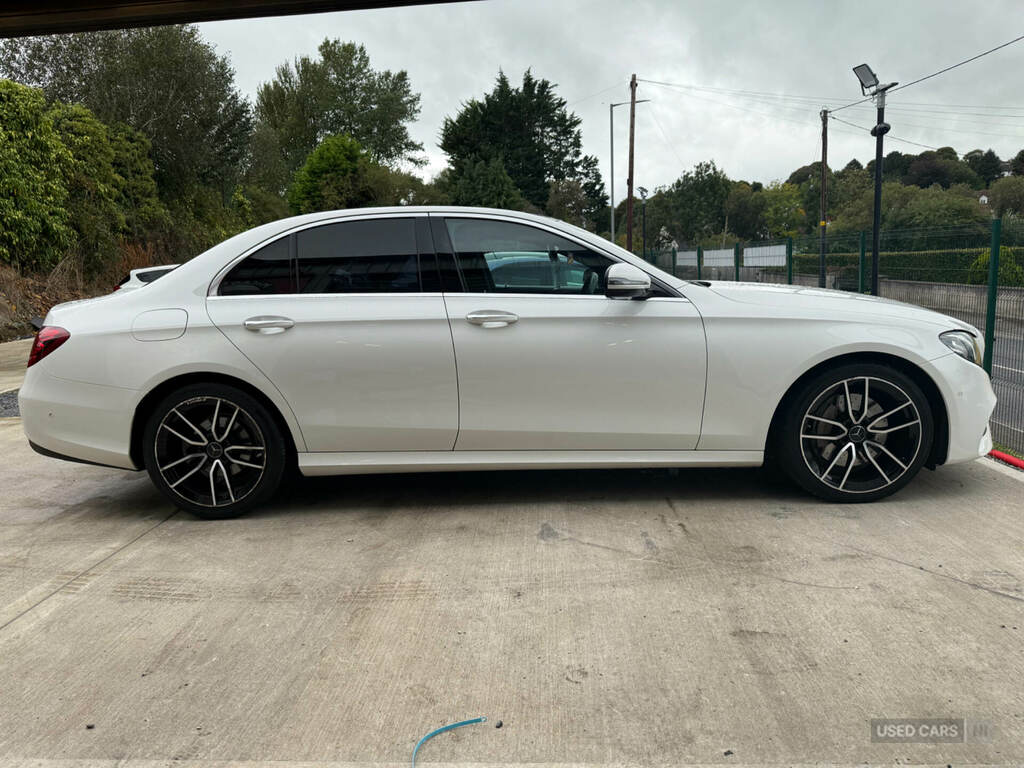 Mercedes-Benz E Class E220d Amg Line Premium 9G-tronic White #5