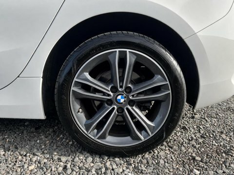 BMW 1 Series 1.5 118I Sport White #5