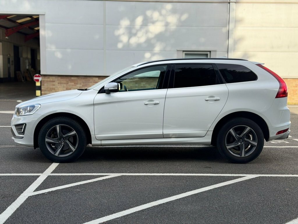 Volvo XC60 2L R-design White #3
