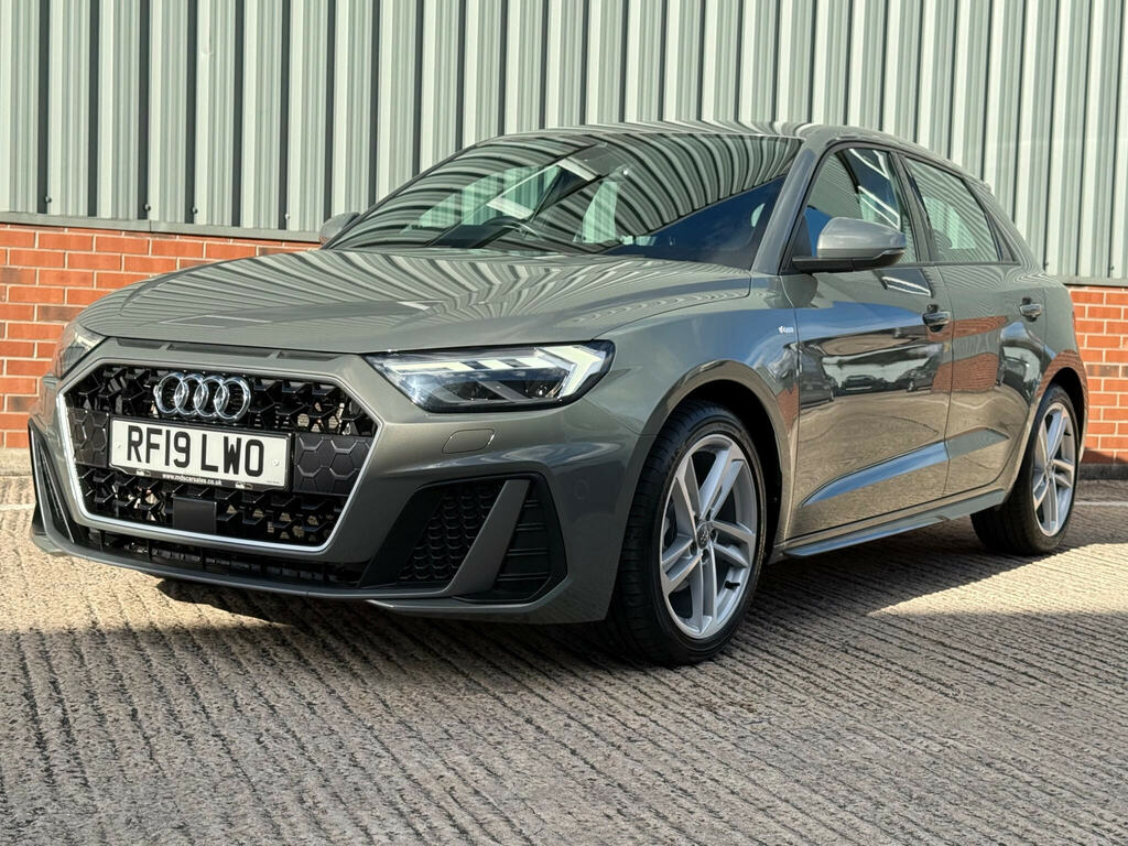 Audi A1 1.5 Tfsi 35 S Line Sportback Euro 6 Ss Grey #4