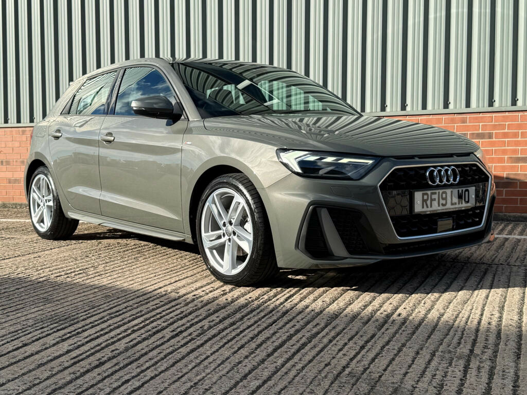Audi A1 1.5 Tfsi 35 S Line Sportback Euro 6 Ss Grey #3