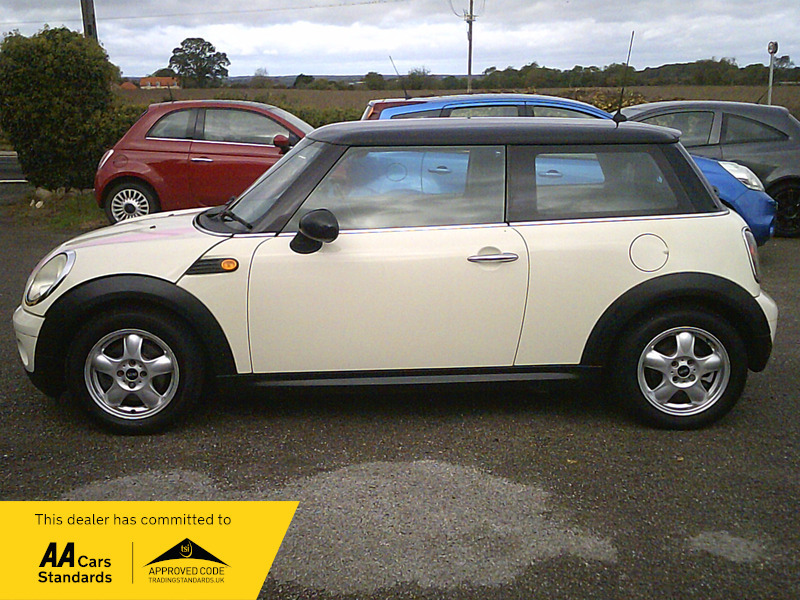 Mini Hatch 1.6L One Blue #7