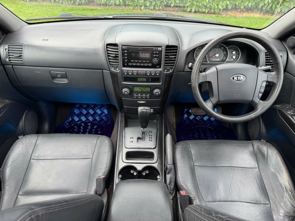 Kia Sorento 2.5 Crdi Xt KM58ZTP Black #4
