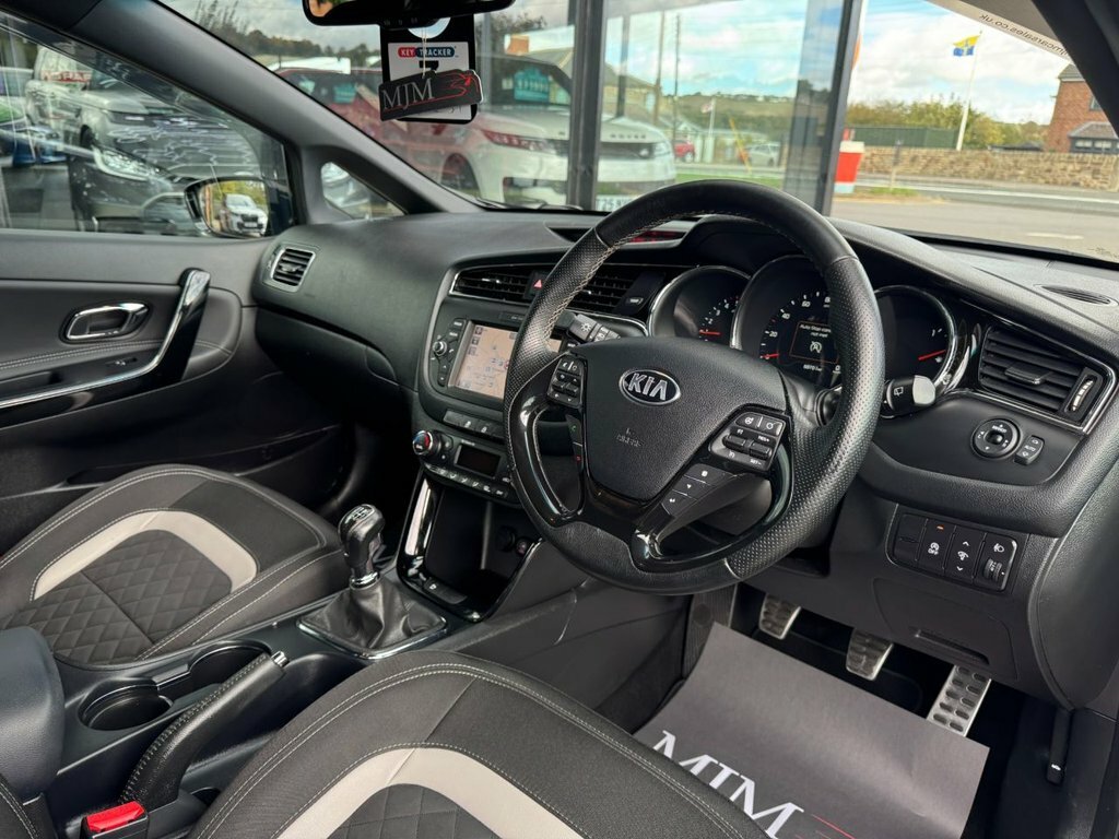 Kia Ceed Diesel Black #4