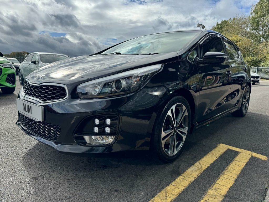 Kia Ceed Hatchback 1.6 Crdi 4 Euro 6 Ss 201666 Red #7