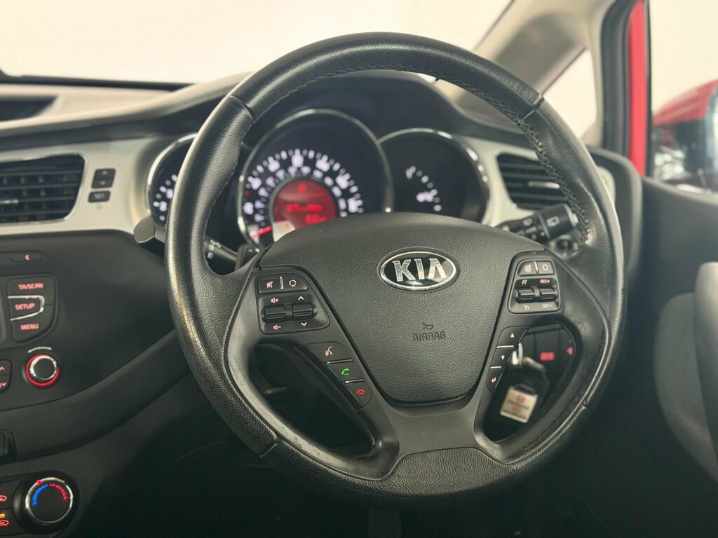 Kia Ceed Vr7 White #51