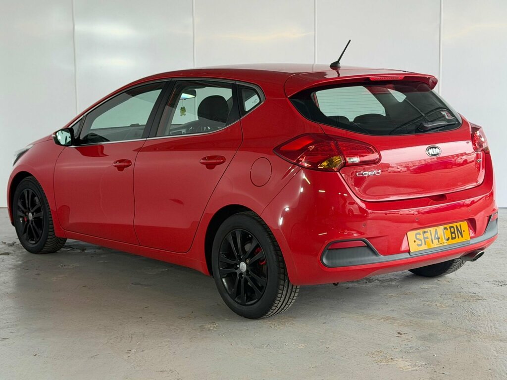 Kia Ceed 1.6 Crdi 2 Euro 5 Red #4