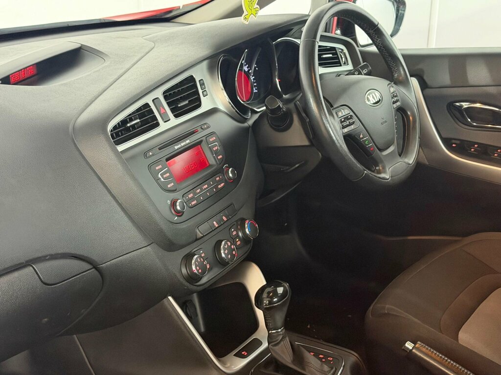 Kia Ceed Vr7 White #19