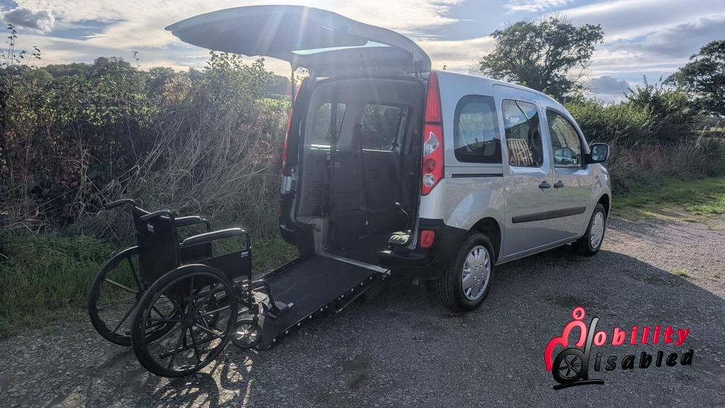 Renault Kangoo Petrol GX61BMY Silver