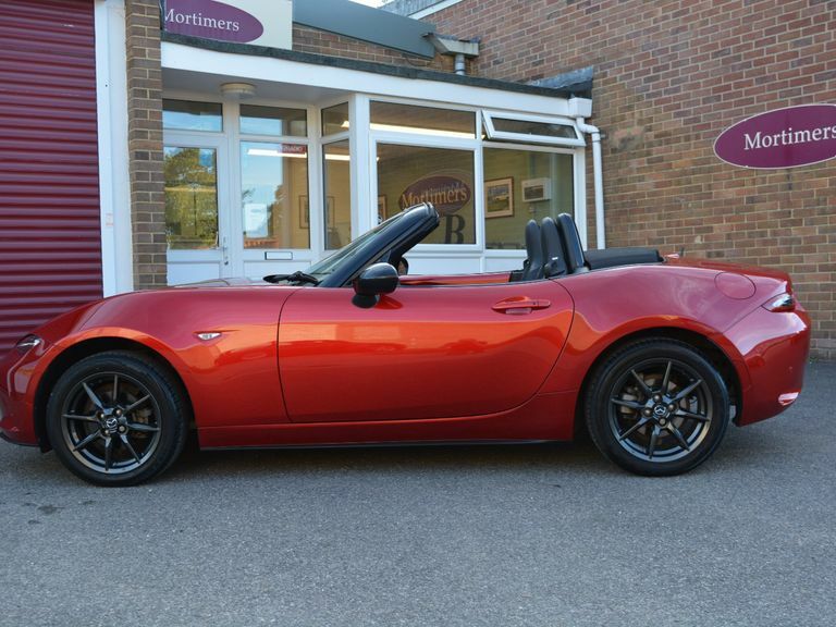 Mazda MX-5 1.5 Sport Red #6