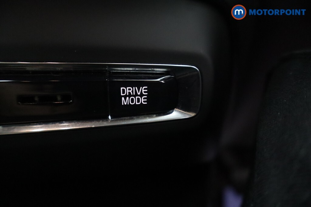 Volvo XC40 1.5L Momentum Blue #29