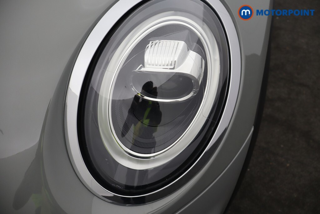 Mini Hatch One Classic White #31