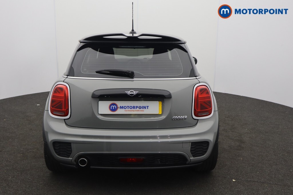 Mini Hatch One Classic White #9