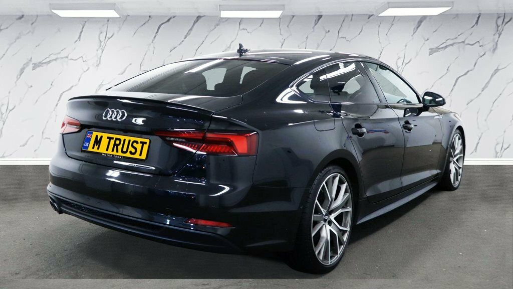 Audi A5 2L Vorsprung Black #4