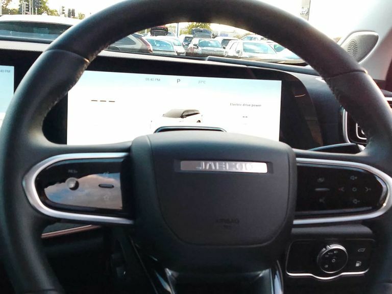 JAECOO 8 1.5T Shs Executive 6 Seater Estate Blue #43