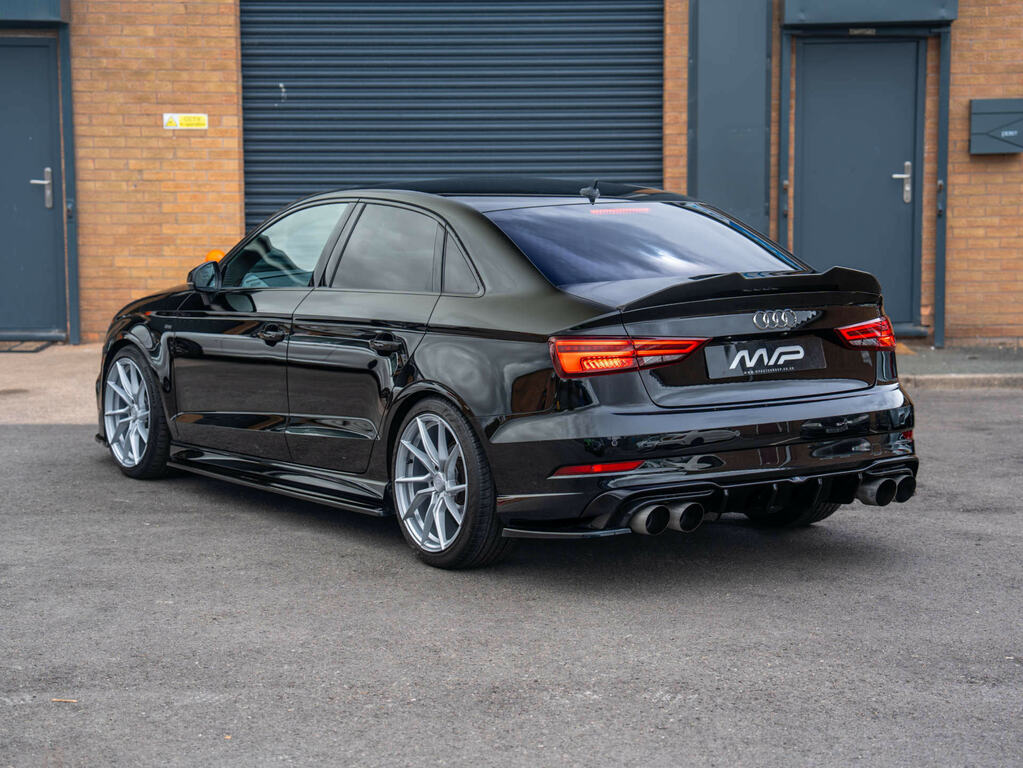 Audi A3 1.5 A3 Black Edition 35 Tfsi Black #2