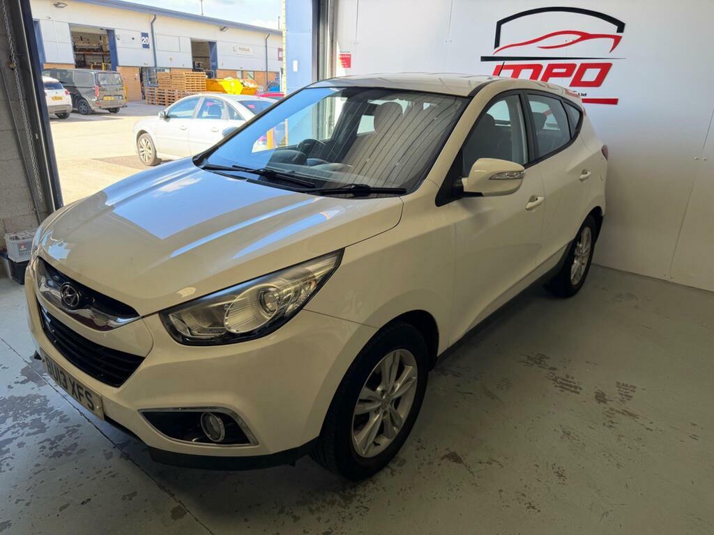 Hyundai Ix35 1.6 Gdi Style Suv White #2