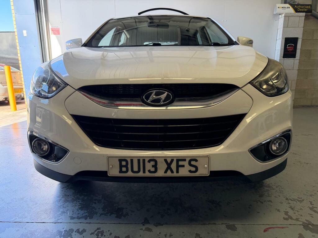 Hyundai Ix35 1.6 Gdi Style Suv White #4