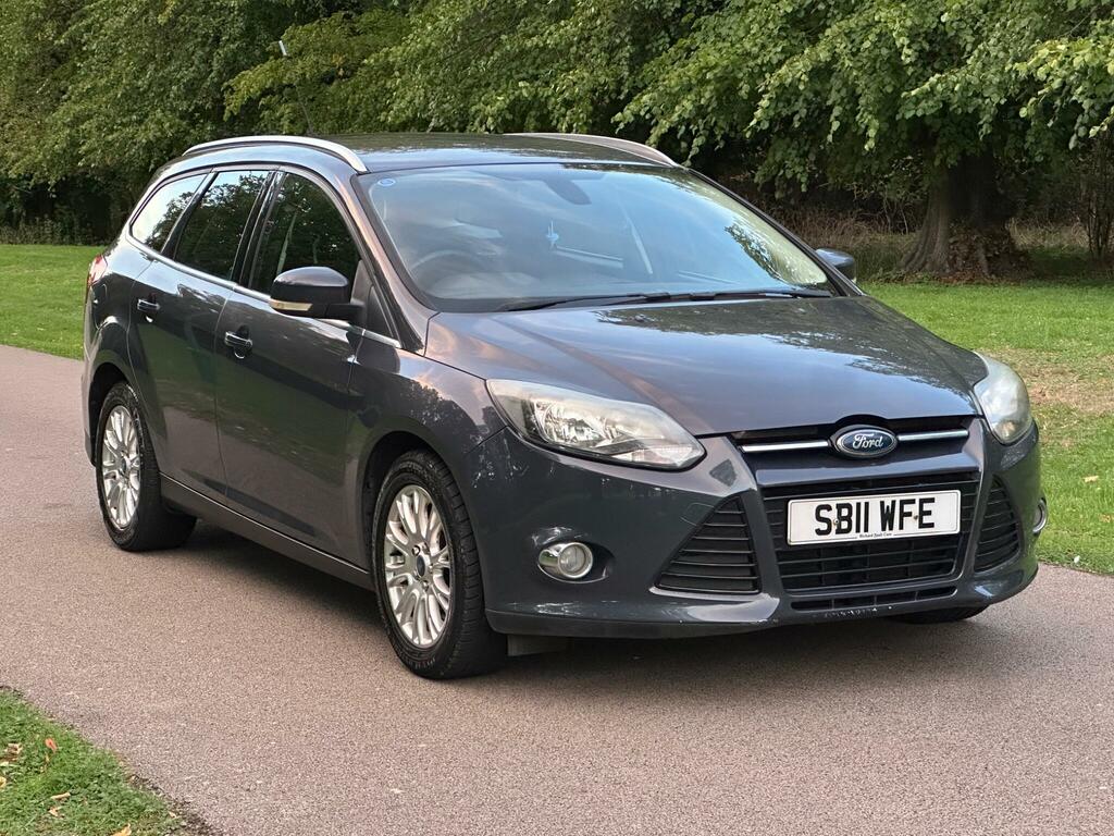 Ford Focus Titanium Grey