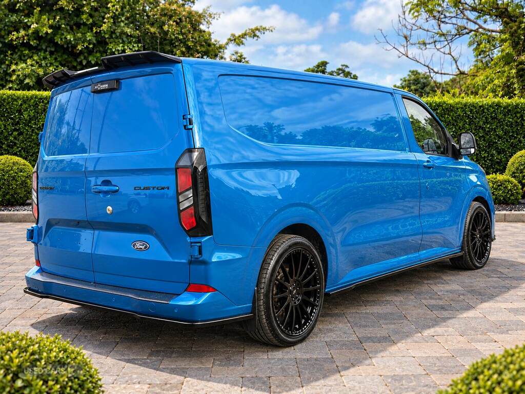 Ford Transit Custom 2025 2.0 Ecoblue 136 Bhp 280 L1 H1 Limited Black #3
