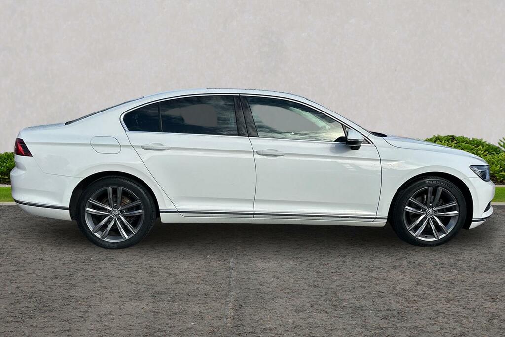 Volkswagen Passat 2.0 Tdi Bluemotion Tech Gt Saloon Manua White #4