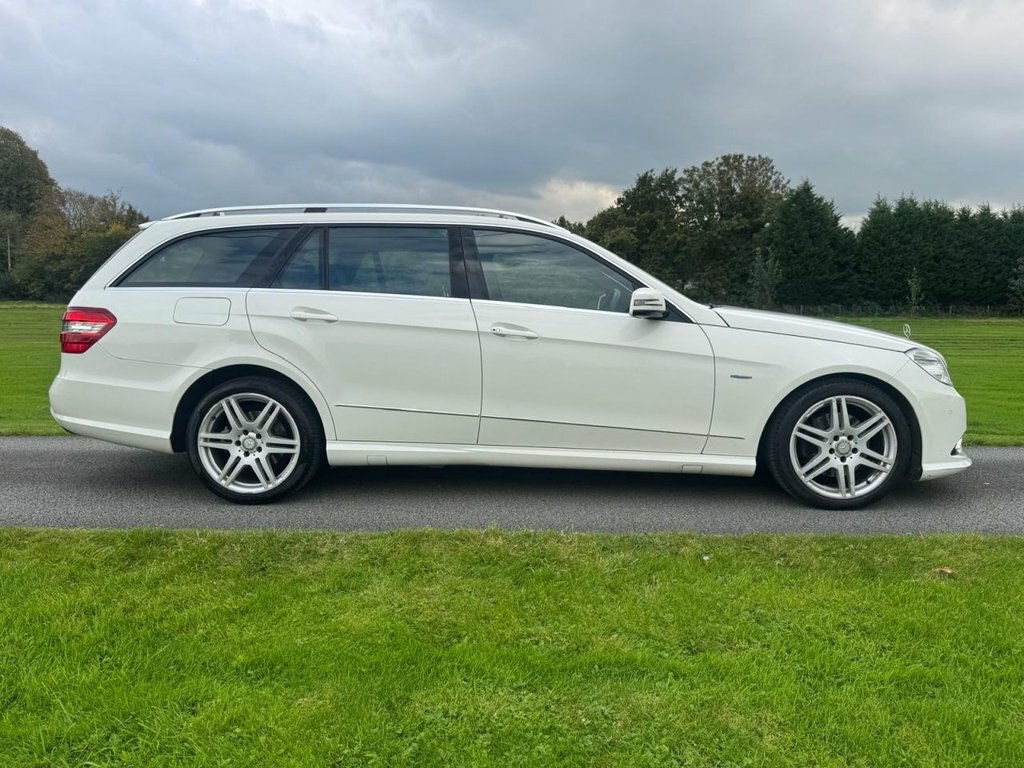 Mercedes-Benz E Class 3L Sport White #2