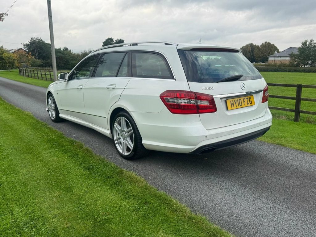 Mercedes-Benz E Class 3L Sport White #5