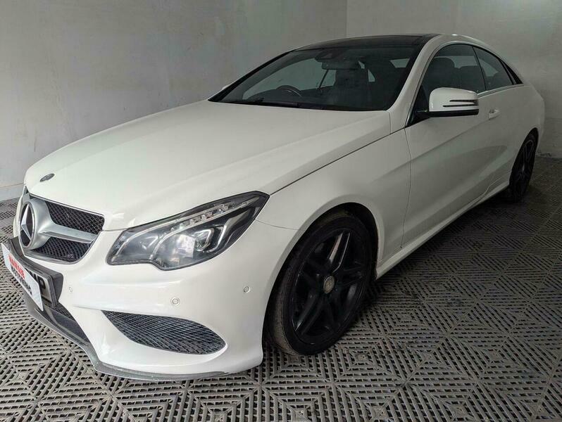 Mercedes-Benz E Class 2.1 E220d Bluetec Amg White #3