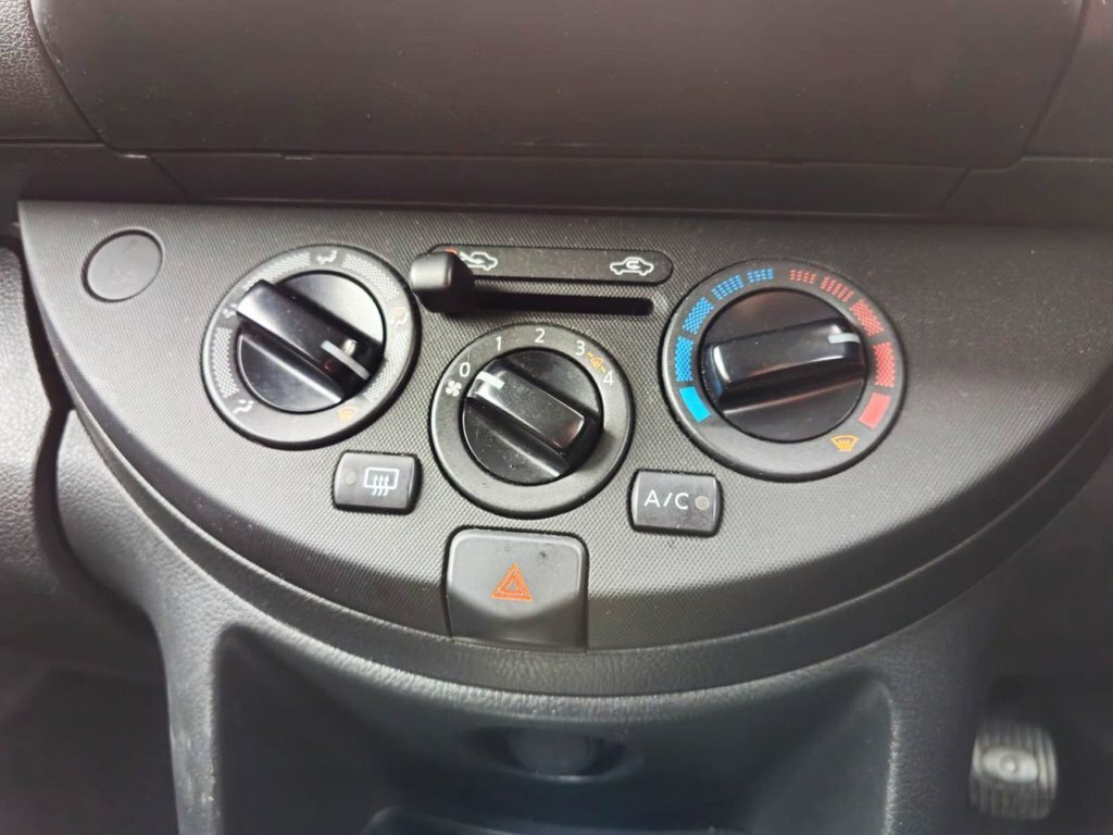 Nissan Note 16V Acenta Hatchback Blue #20