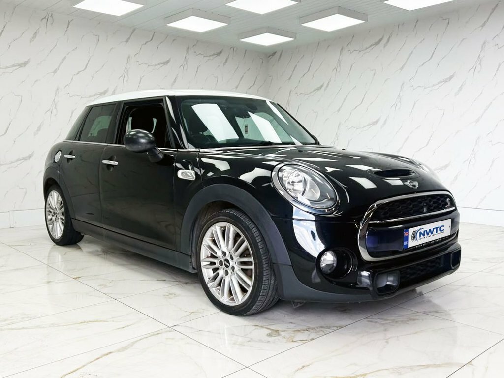 Mini Hatch 2L Cooper Sd Black