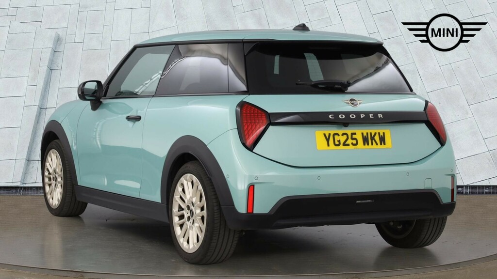 Mini Hatch Hatchback YG25WKW Green #2