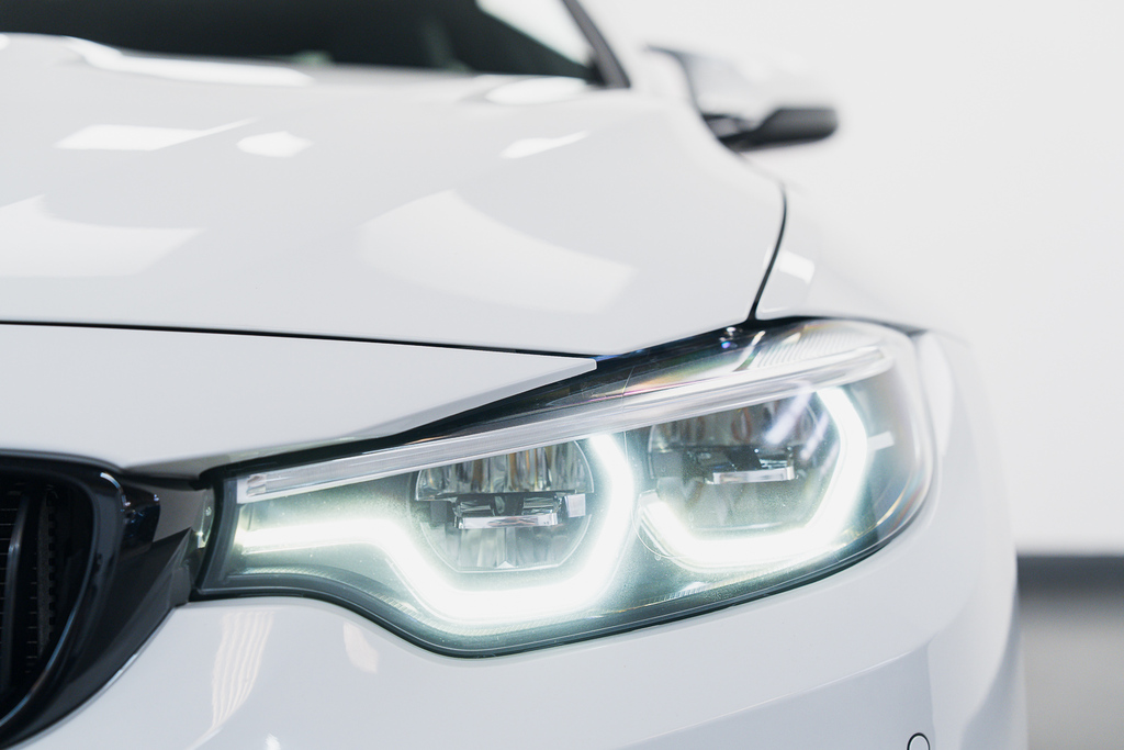 BMW M4 Petrol White #6