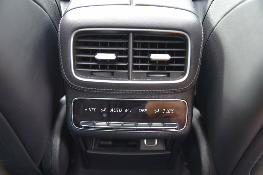 Mercedes-Benz GLE Class 2L Amg Line White #29