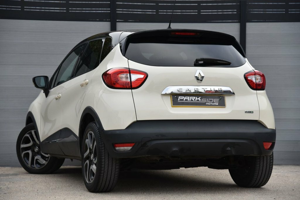 Renault Captur 1.5L Dynamique S Nav White #3