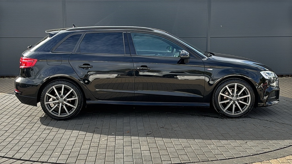 Audi A3 30 Tfsi 116 Black Edition S Tronic 116 Ps Black #4