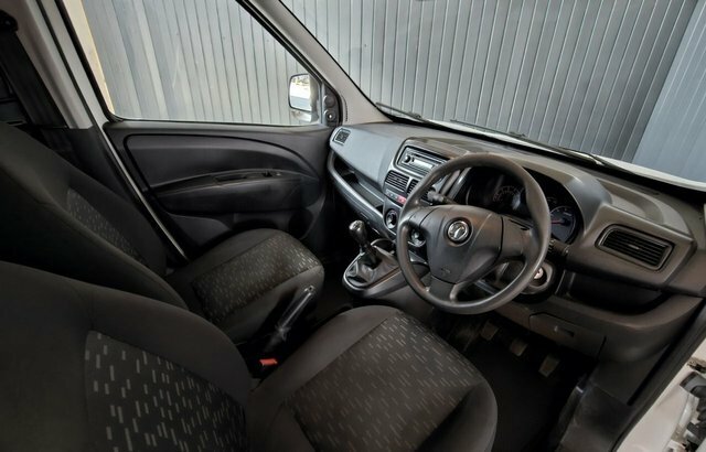 Vauxhall Combo 1.3 Cdti 2000 16V Panel Van Fwd White #5