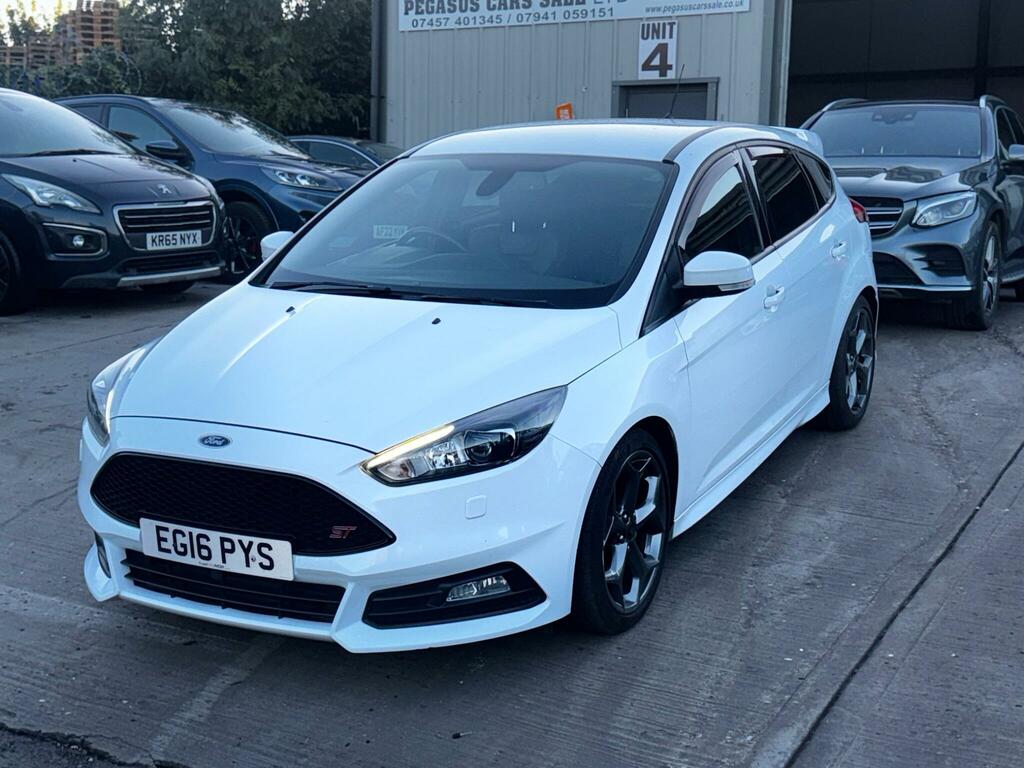 Ford Focus Hatchback
