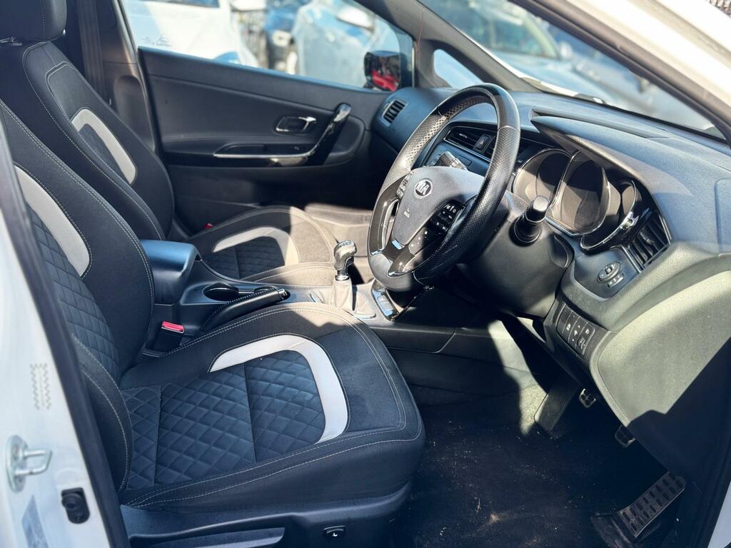 Kia Ceed Hatchback #4