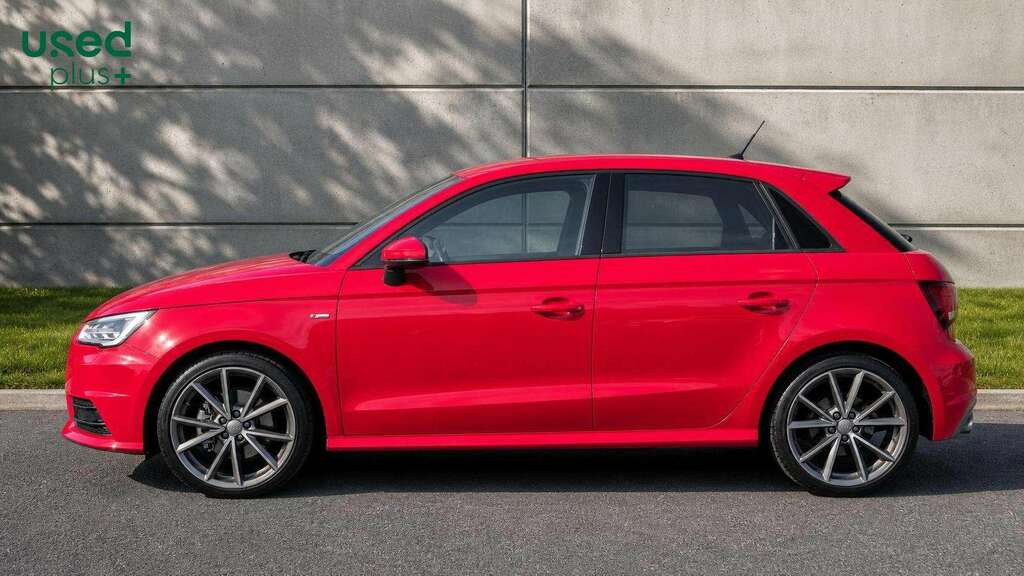 Audi A1 1.4 Tfsi 150 Black Edition Red #4