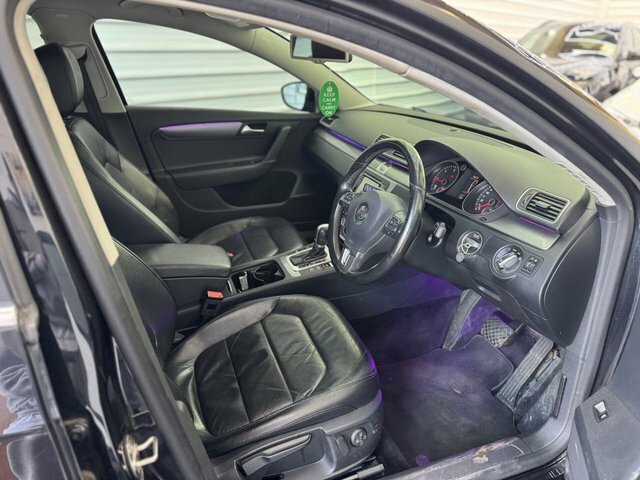 Volkswagen Passat 2014 2.0 Tdi Bluemotion Tech Executive Estate Black #3