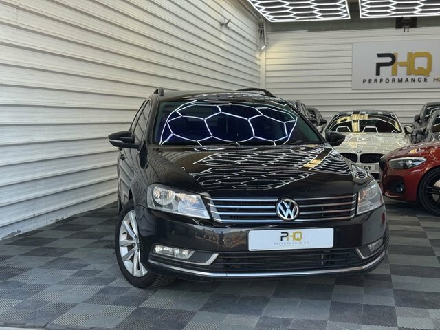 Volkswagen Passat 2014 2.0 Tdi Bluemotion Tech Executive Estate Black #4