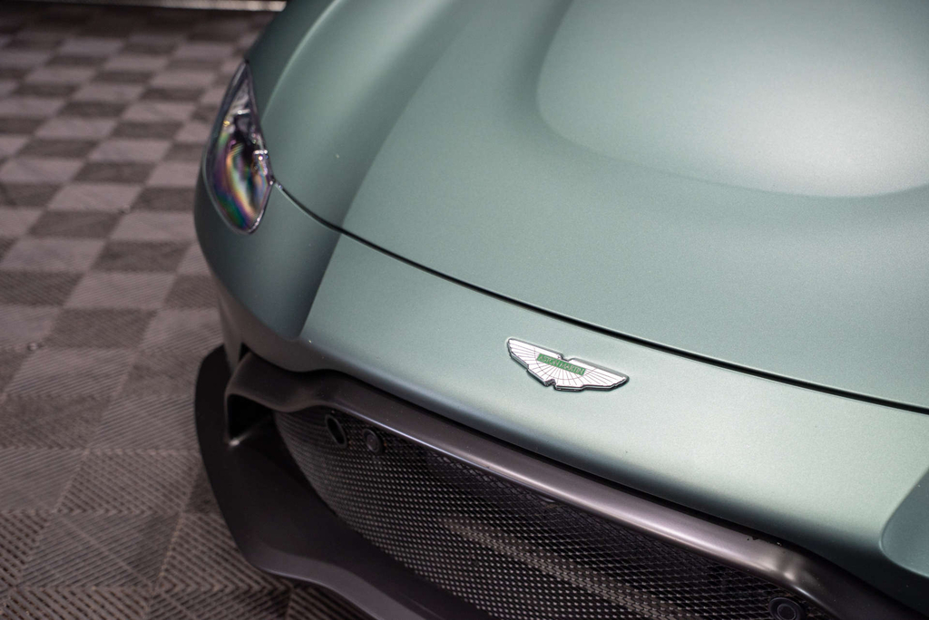 Aston Martin Vantage 4.0 V8 Euro 6 Silver #12