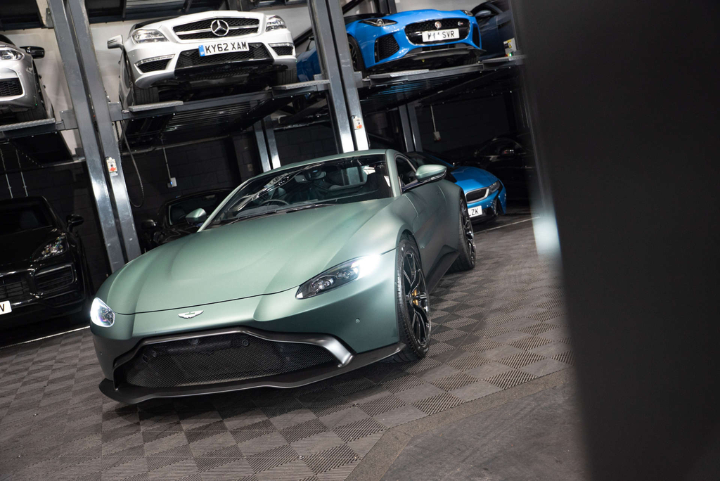 Aston Martin Vantage 4.0 V8 Euro 6 Silver #17