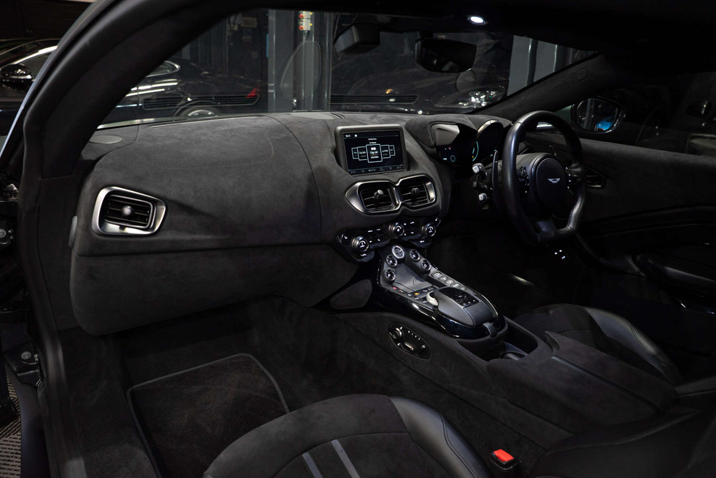 Aston Martin Vantage V8 Auto #4