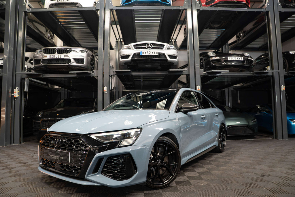 Audi RS3 Rs 3 Carbon Black Tfsi 4Wd Grey